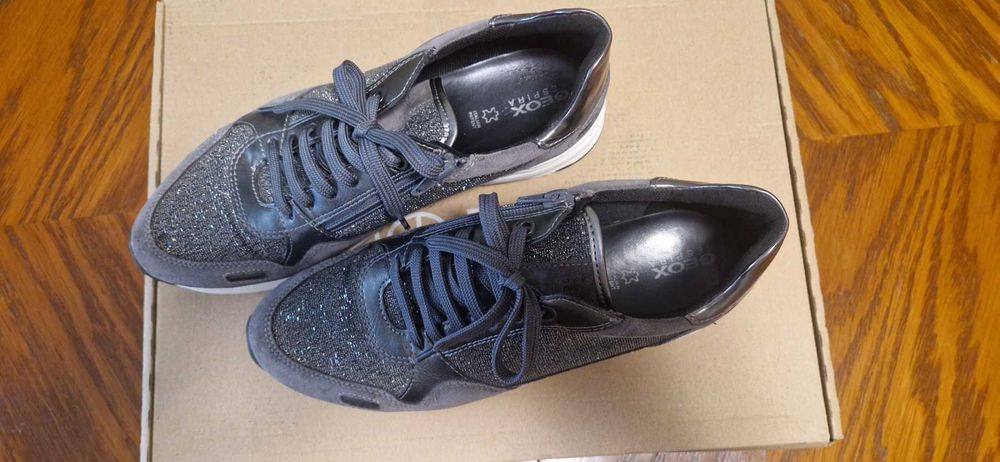 Дамски маратонки