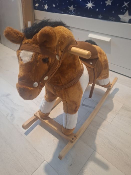 Căluț balansoar cu sunete