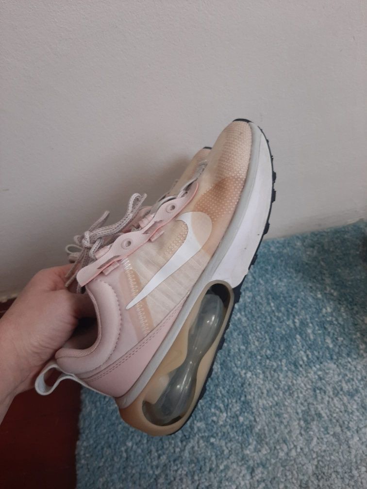 Adidasi air max de damă