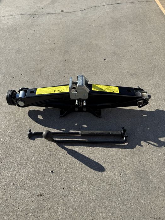 Крик за ауди а4 б8