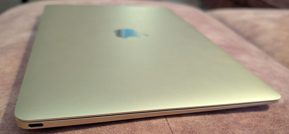 Macbook 12" gold - stare foarte buna