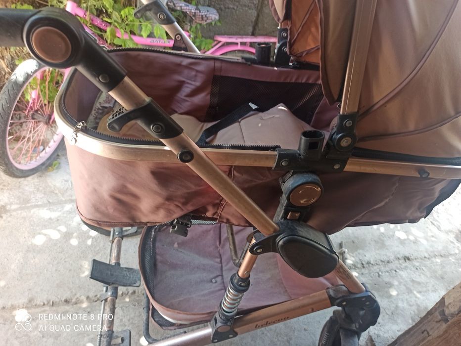 Продам коляску зима, лето СРоЧнОо