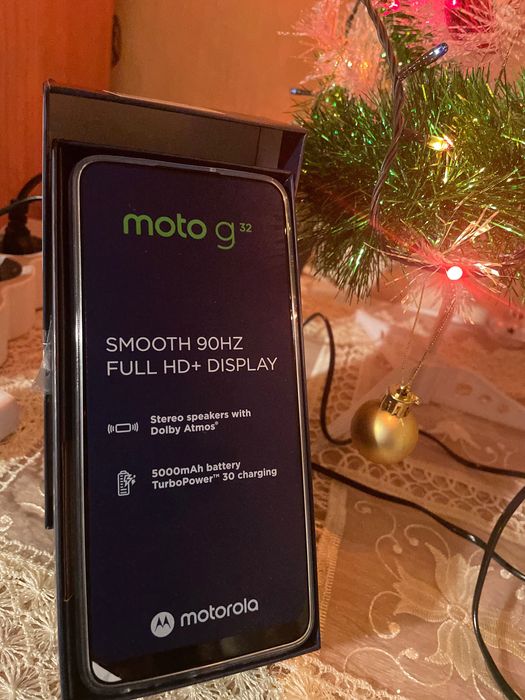 Мобилен телефон Moto G32 128GB чисто нов