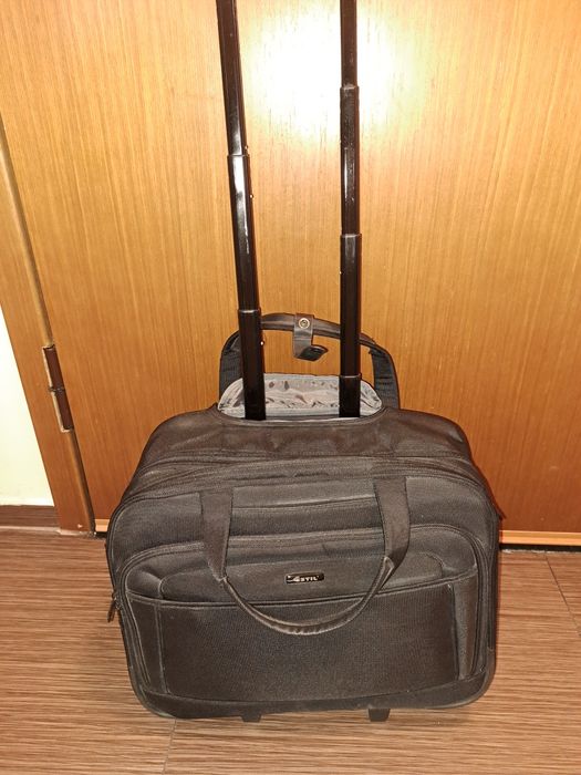 Куфар за лаптоп Estil