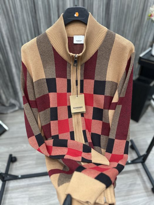 Cardigan Burberry zip-Up. PremiumTopQuality