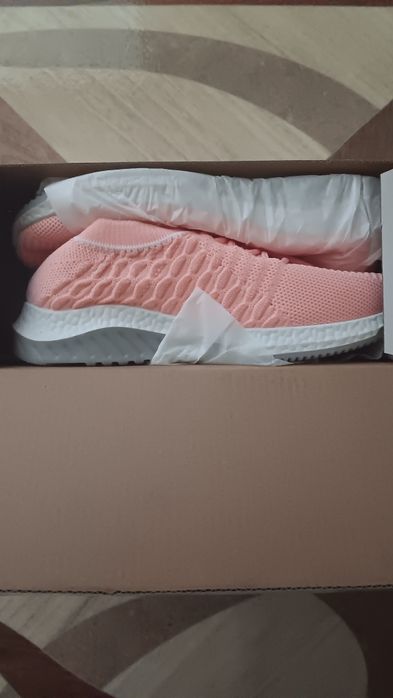 Adidas dama  50 .