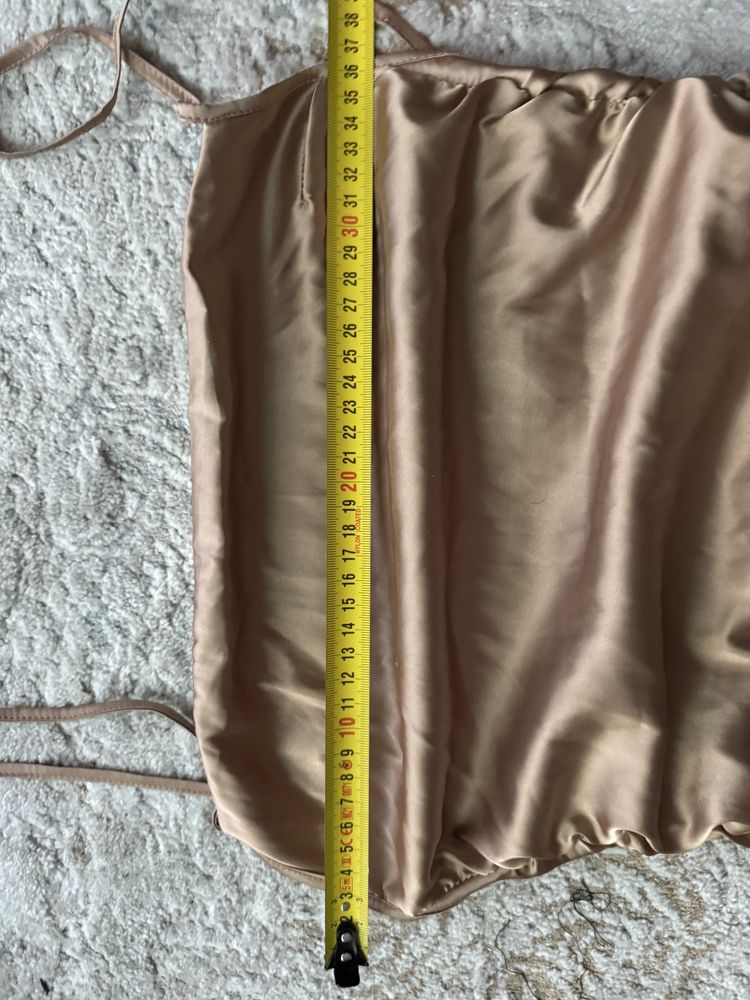 Vand rochie sexy Oh Polly, superbă, noua cu eticheta, marime XS/ xxs.