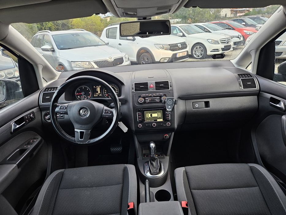 Vw Touran Highline 2012 ~2.0d 140 Cp /7 Locuri/Klima/Senz park/Nav/DSG