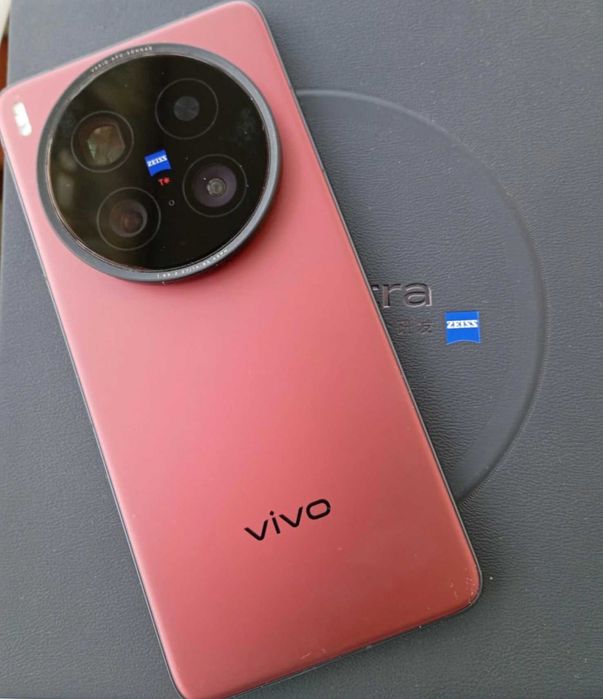 Vivo x 200 Ultra 16 GB- 1 TB