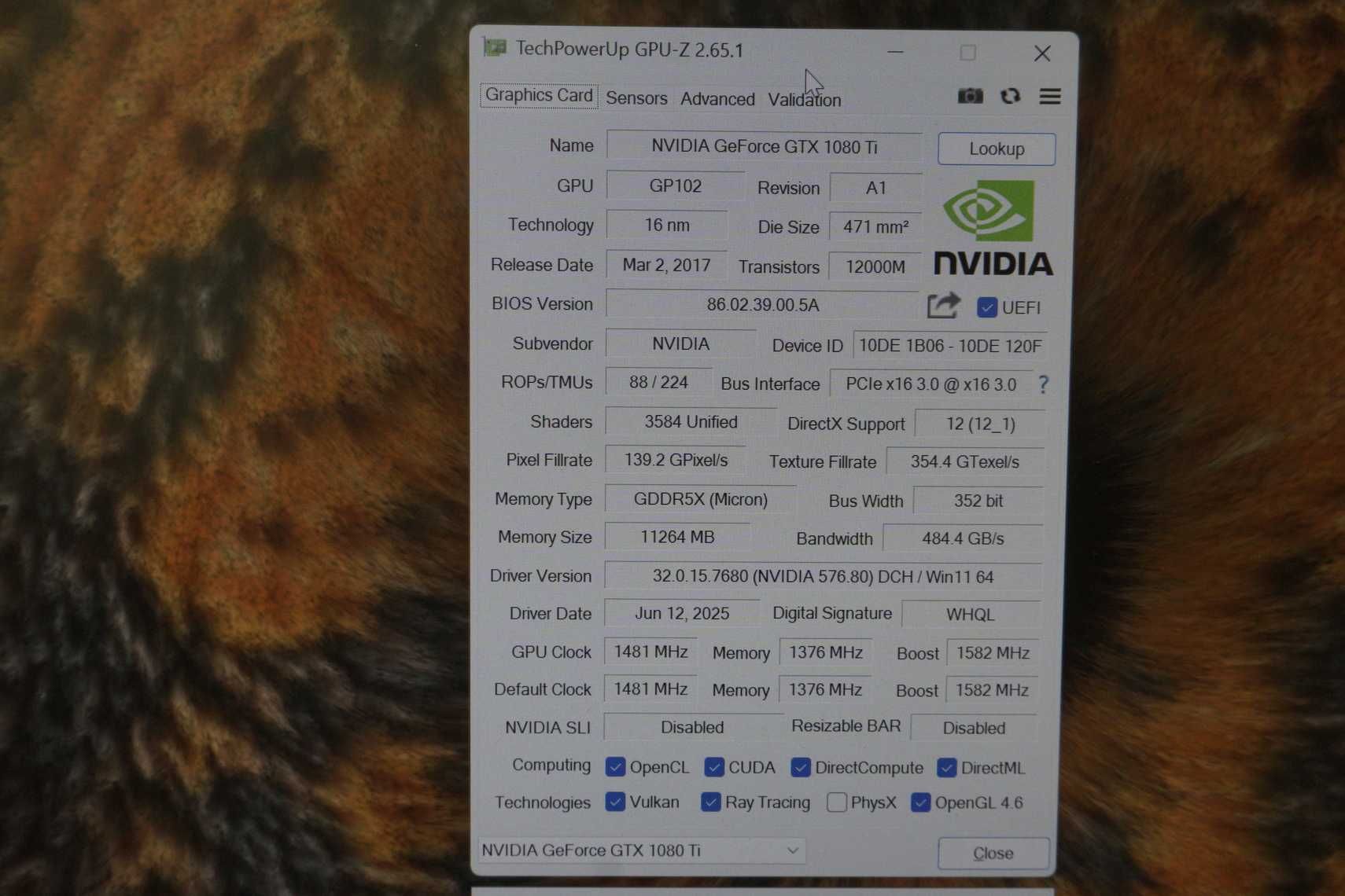 [вентилаторите не работят] GTX 1080 Ti 11GB Inno3D Herculez видеокарта