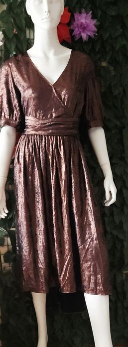 луксозна официална рокля в бронз на Promod