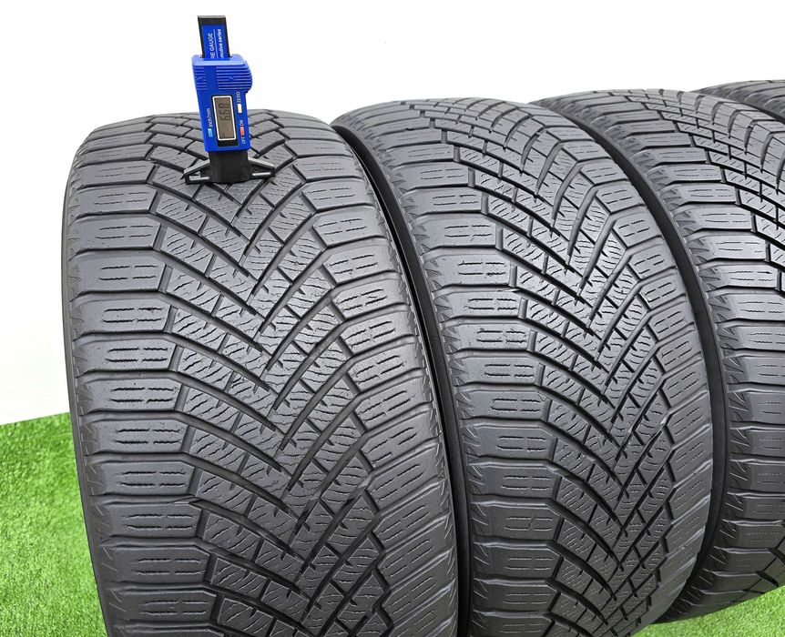 4бр. 225/45/17 YOKOHAMA BluEarth Winter- зимни