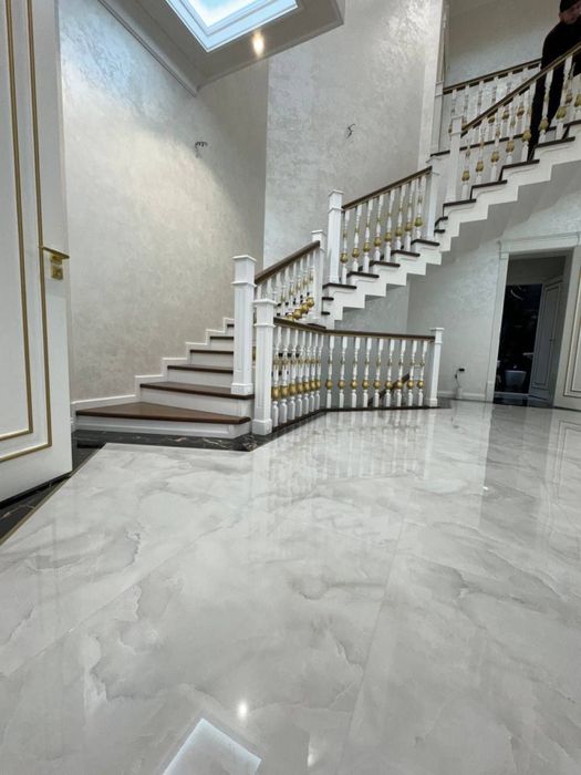 Деревянные леснитцы. Yogʻochdan zinapoyalar.