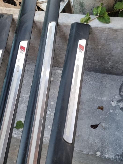 Лайсни  за праговете S line за Ауди А6 Ц6 4Ф комби 2007г