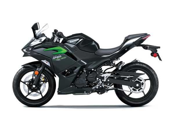 Motocicleta Kawasaki Ninja 500 Negru