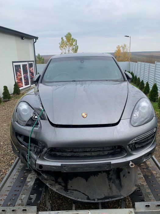 Dezmembrez porsche cayenne gts 3.0tdi crca 7p perne plafon negru