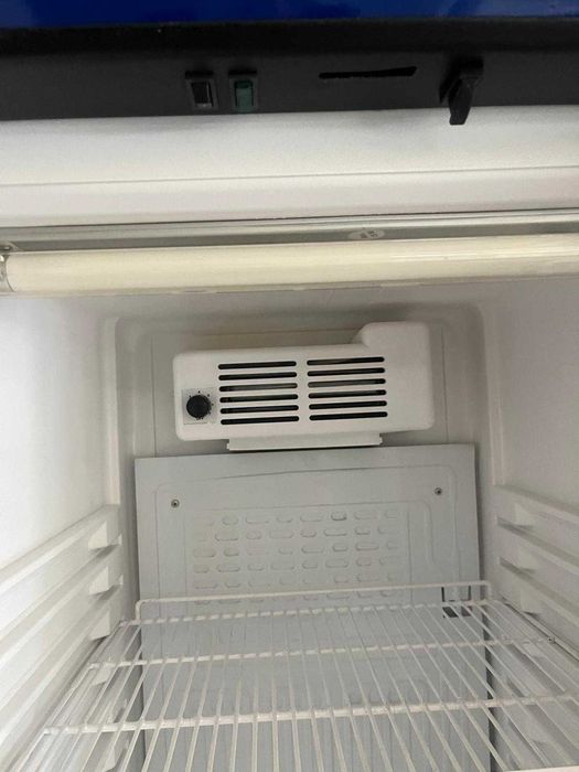 Vitrina frigorifica bauturi/lactate