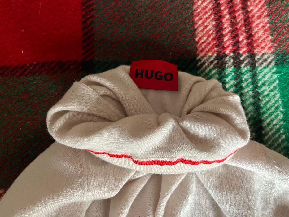 Мъжки голф Hugo, нов, 100% вълна
