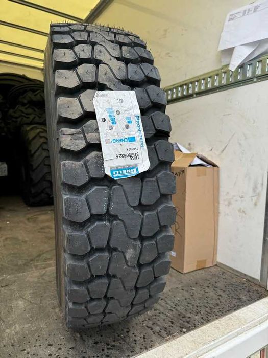Anvelope radiale 315/80R22.5 PIRELLI de tractiune on/off camion MAN