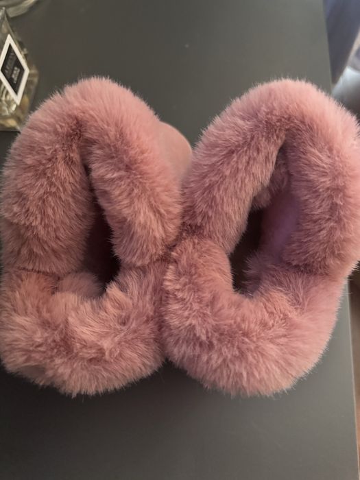 Детски апрески в розово с пух