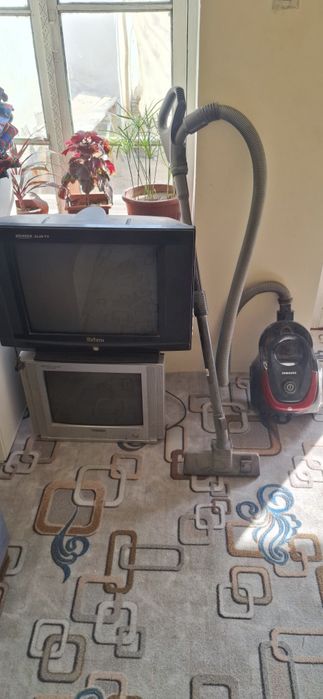 Телевизор Курсатади Плисос запчаст