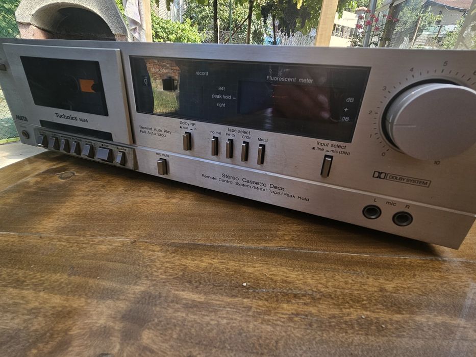 Продавам Technics RS- M24 Cassette Deck
