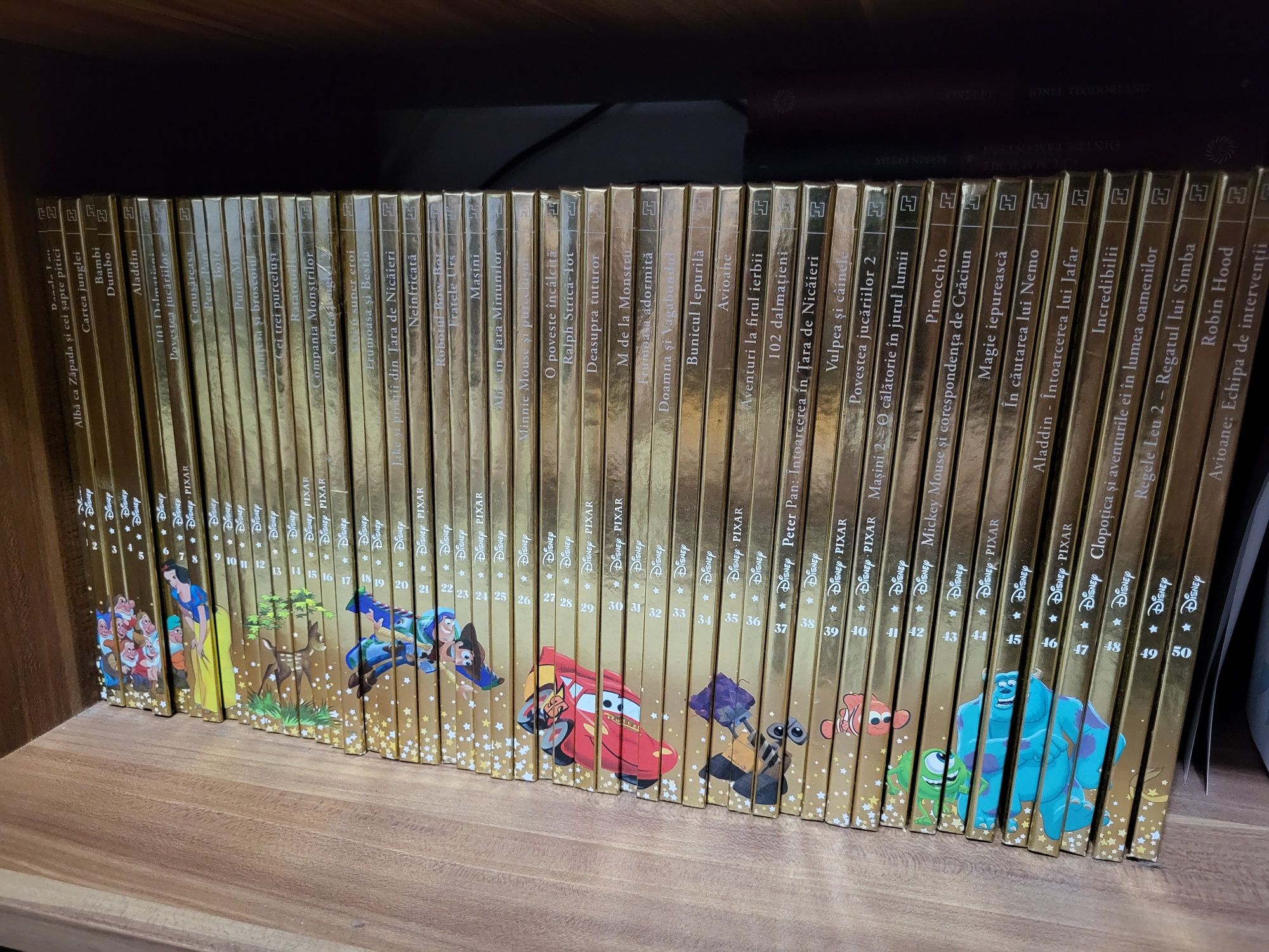 Vand colectie carti copii"Povesti de aur-Disney"
