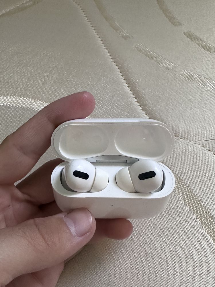 Airpods-1 состояние 10/10 100% оригинал