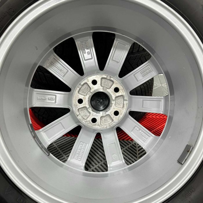 Jante VW Passat Touran TVA21% iarna 215 55 17 Stockholm