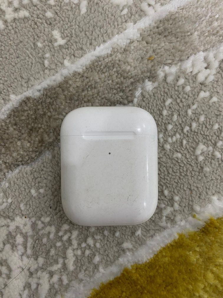 Продается Airpods оригинал
