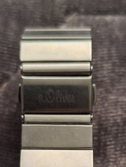 Ceas dama S'Oliver curea metalică, stare bună