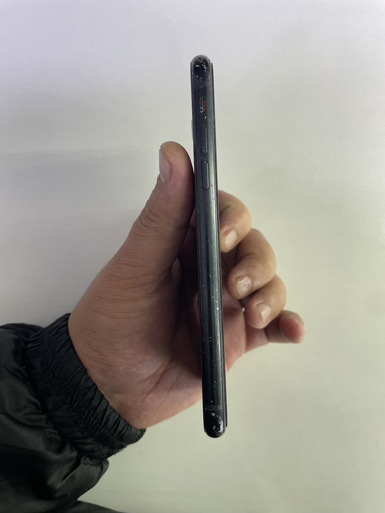 Iphone XR (64GB) в идеальном состояний
