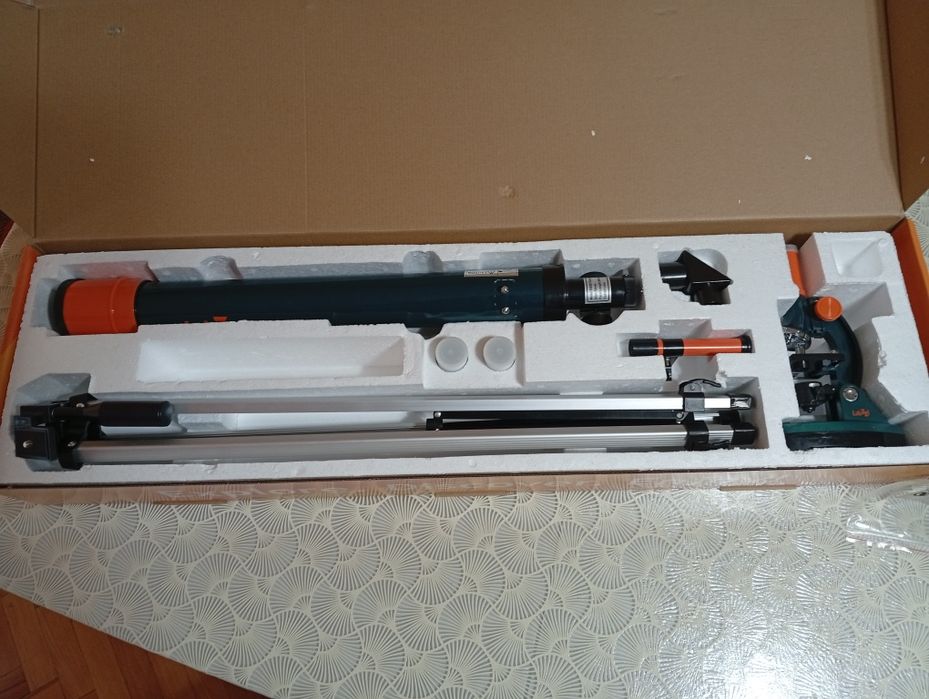 Продавам телескоп Levenhuk LabZZ