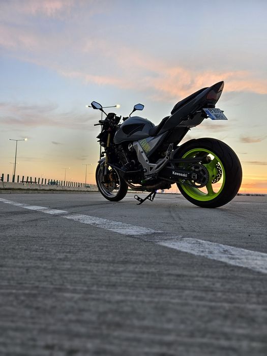 Kawasaki Z1000 2006