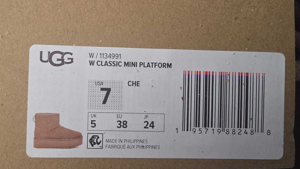 UGG Mini Platforme Classic
