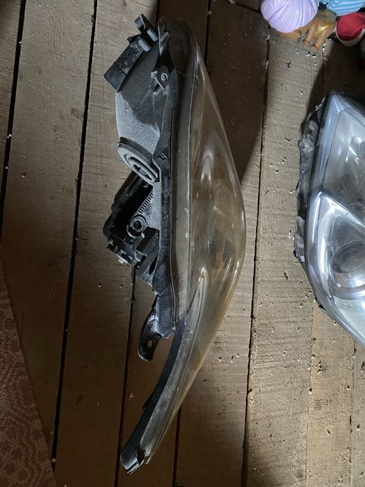 Set faruri prius 3 2011