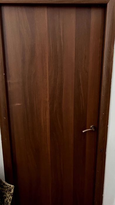 Продам межкомнатные двери