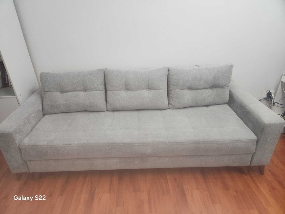 Диваны в хорошем состоянии.