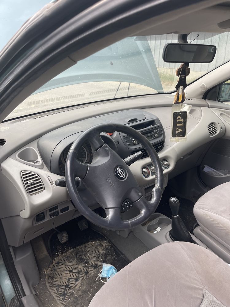 Nissan almera tino 2.2 na chasti нисан алмера тино 2.2 на части