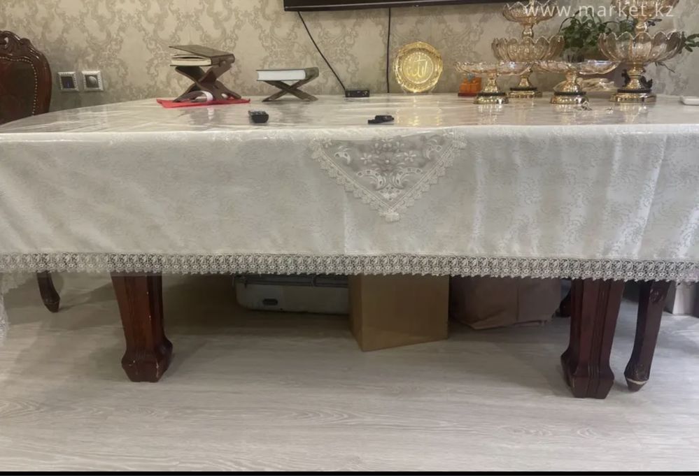 Продам стол и стулья