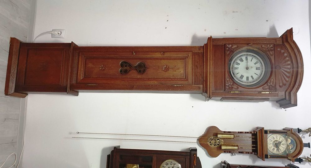 Ceas de podea cu pendul si 2 greutati anii 1800