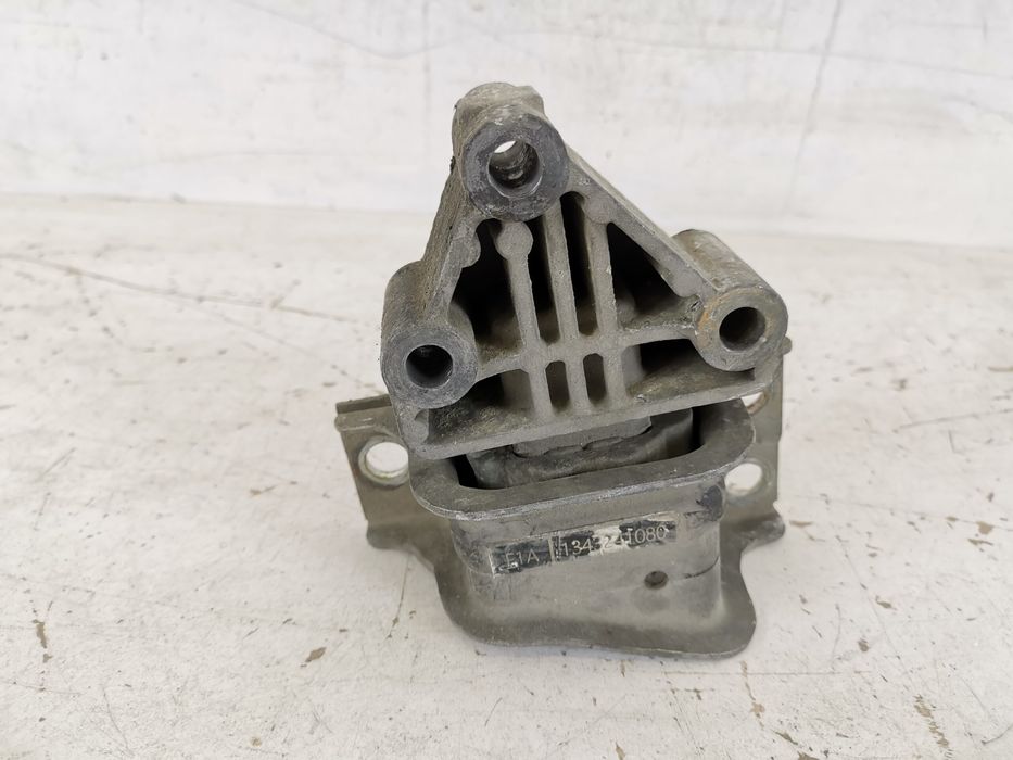 Антибалансираш Тампон за Двигател / Antibalansirasch Tampon za Dvigate