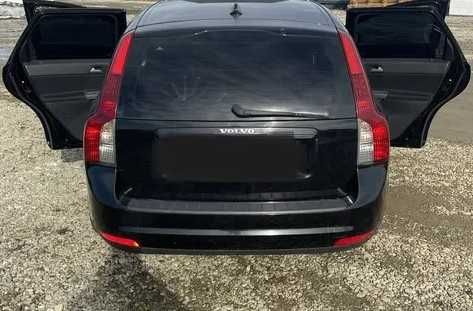 Dezmembrez Volvo V50 1.6 HDI 109 CP 2010