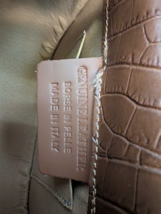 Geanta crossbody piele cu maner bambus si aspect piele de crocodil