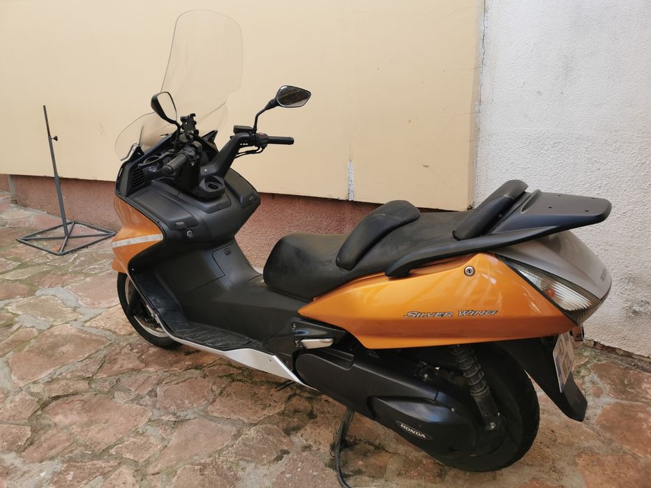 Honda Silverwing 400