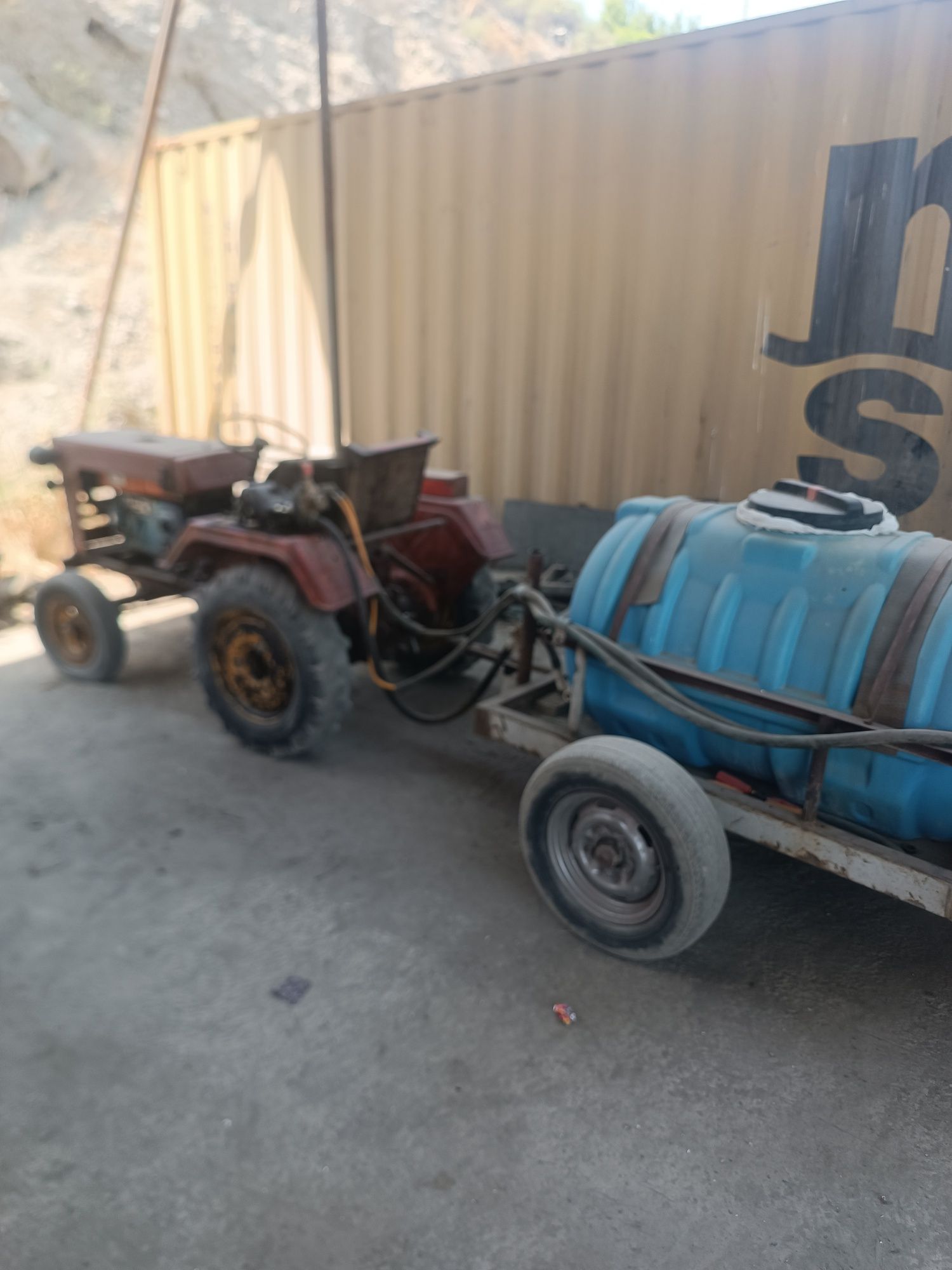 Mini traktor 1100