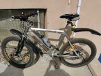 Bicicleta MTB (Mountain Bike) First Bike DX999 Special Edition 26 inch