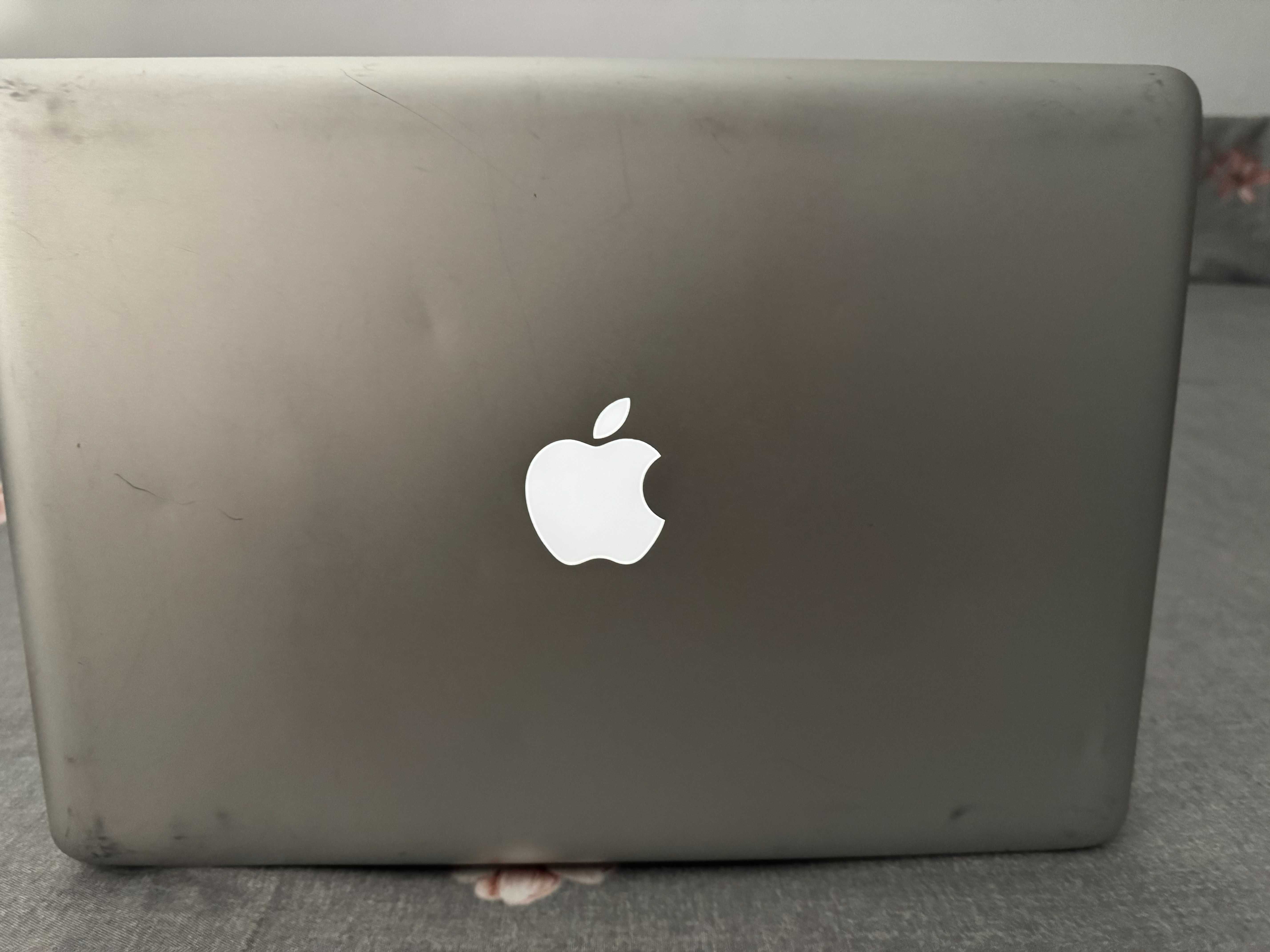 Apple MacBook 5.1  (13 inchi, aluminiu, late 2008 )