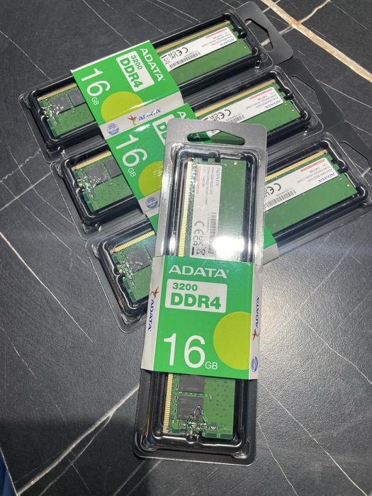 Ново!! Памет 16GB DDR4 3200 ADATA