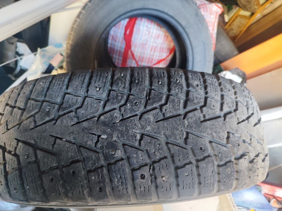 Продам зимние шины r17  225/65